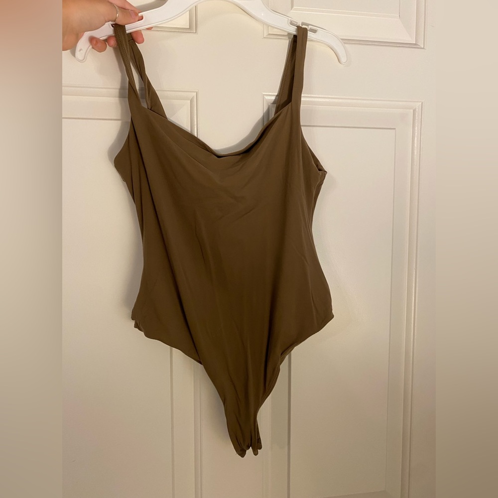 Skims Fits Everybody Square Neck Bodysuit NWOT